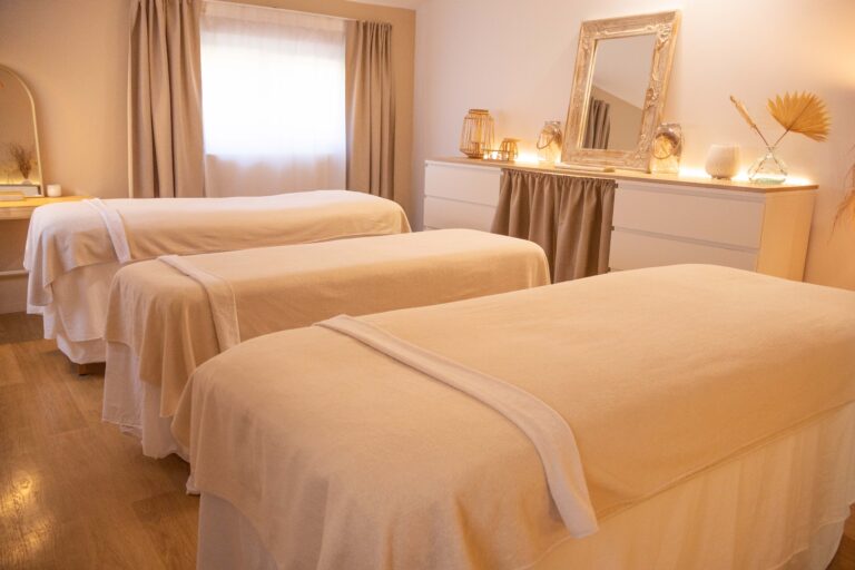 Massage trio à 3 Nîmes Gard Cabine triple